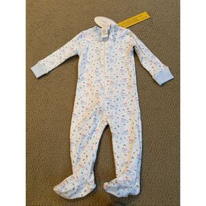 NWT Lullaby Set Christmas Pajamas 6m footie